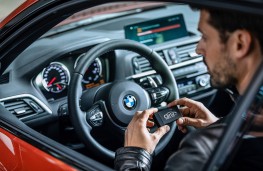 Checking for car clocking using Carly device